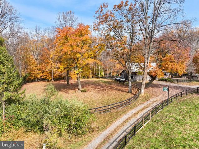 11208 W MONTPELIER RD, Great Falls, VA 22066