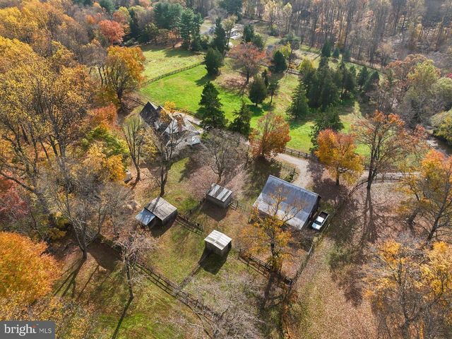 11208 W MONTPELIER RD, Great Falls, VA 22066
