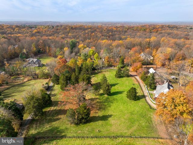 11208 W MONTPELIER RD, Great Falls, VA 22066