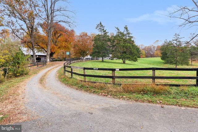 11208 W MONTPELIER RD, Great Falls, VA 22066