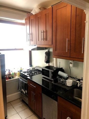 8 Garrison St 401, Boston, MA 02116