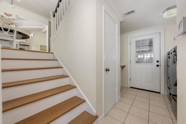 8400 Mesa Doble LN, Austin, TX 78759