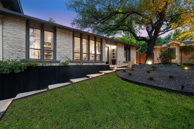 8400 Mesa Doble LN, Austin, TX 78759