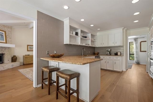 8400 Mesa Doble LN, Austin, TX 78759