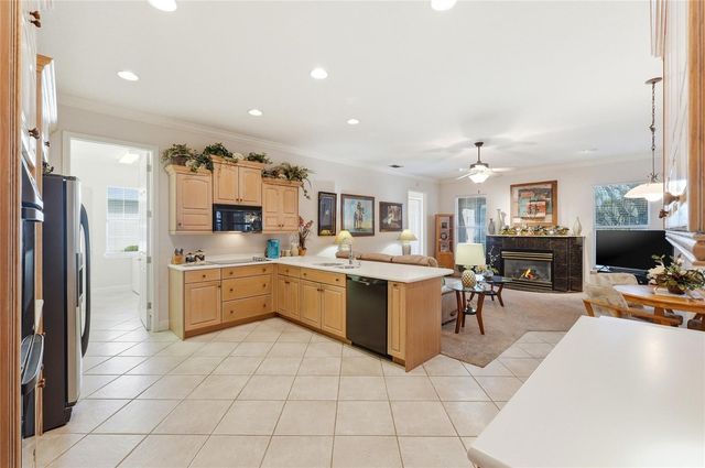 108 LAKE REGION BOULEVARD N, Winter Haven, FL 33881