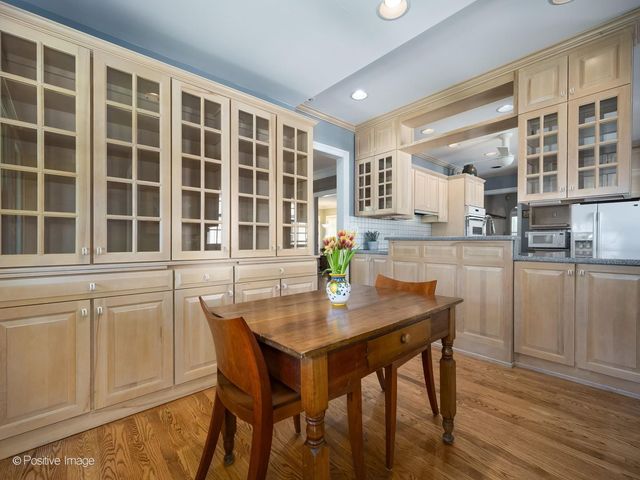 320 N Scoville Avenue, Oak Park, IL 60302