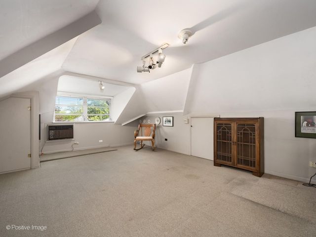 320 N Scoville Avenue, Oak Park, IL 60302