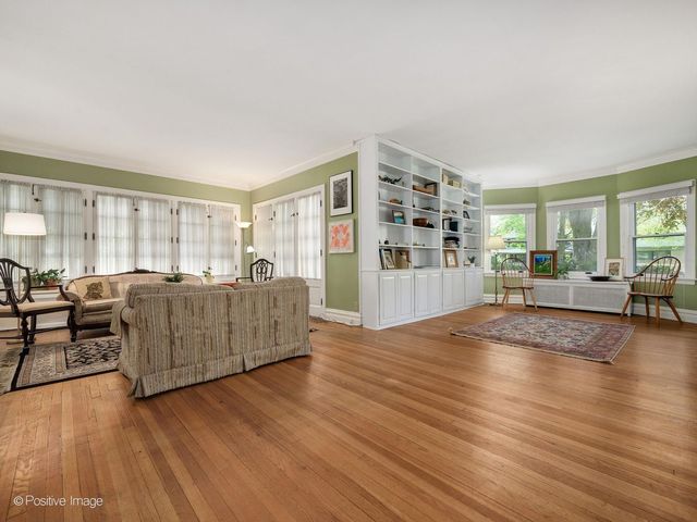 320 N Scoville Avenue, Oak Park, IL 60302