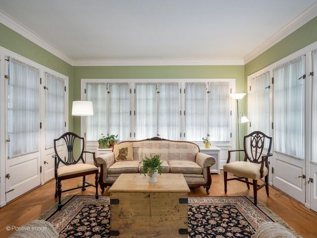 320 N Scoville Avenue, Oak Park, IL 60302