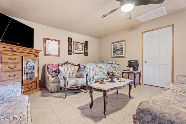 7849 S 7TH Avenue, Phoenix, AZ 85041