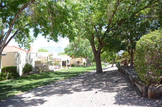 3291 Esplanade Circle SE, Rio Rancho, NM 87124