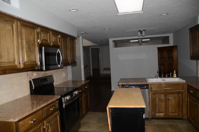 3291 Esplanade Circle SE, Rio Rancho, NM 87124
