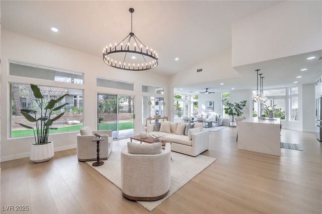 10301 Marymont Place, Las Vegas, NV 89134