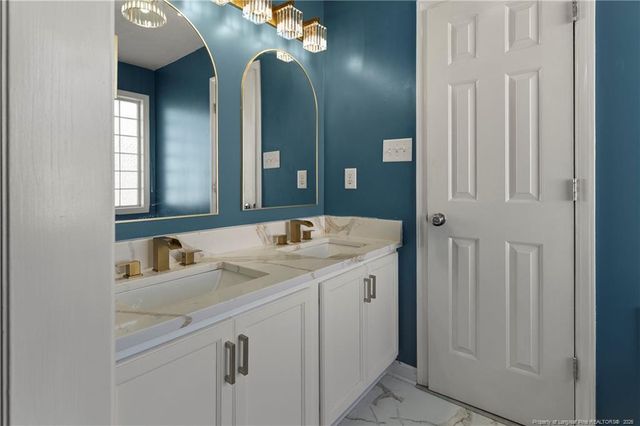 238 Emma Lane, Raeford, NC 28376