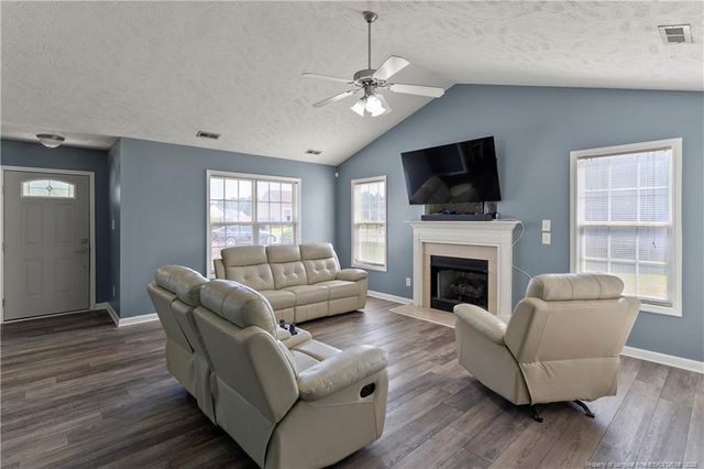 238 Emma Lane, Raeford, NC 28376