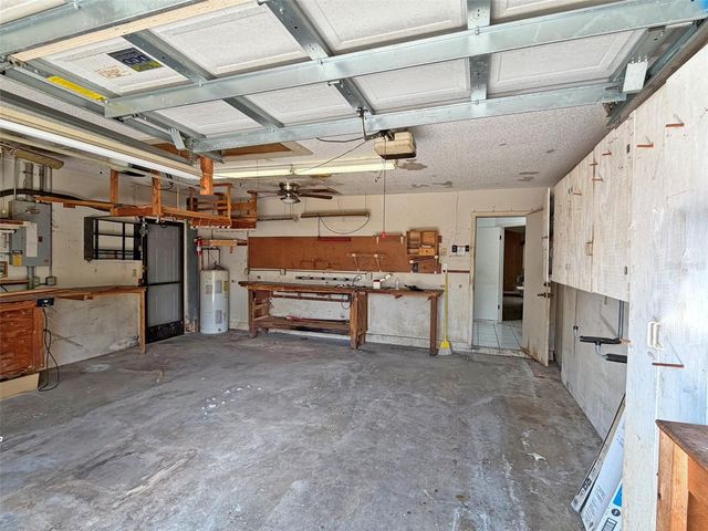 8185 PHILATELIC DRIVE, Spring Hill, FL 34606