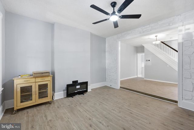 19 CUYLER AVE, Trenton, NJ 08609