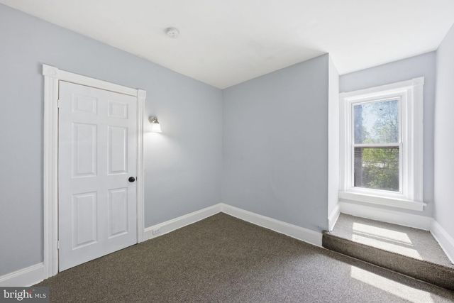 19 CUYLER AVE, Trenton, NJ 08609