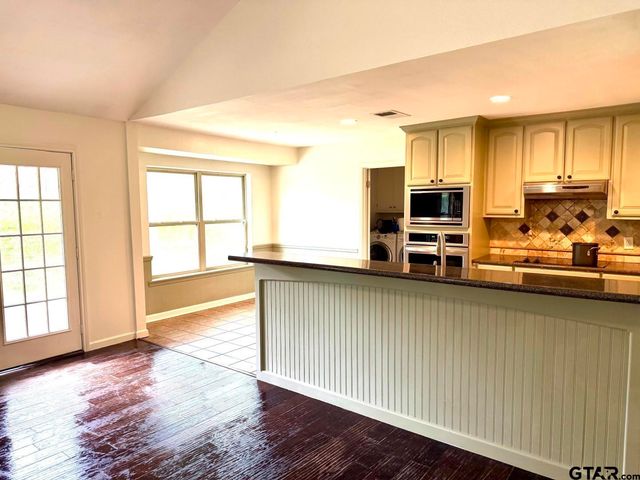 3424 GLENDALE DRIVE, Tyler, TX 75701