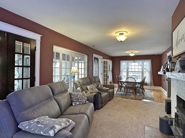 326 S Wisconsin Street, Janesville, WI 53545