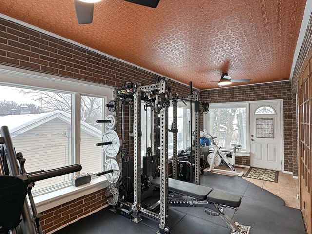 326 S Wisconsin Street, Janesville, WI 53545