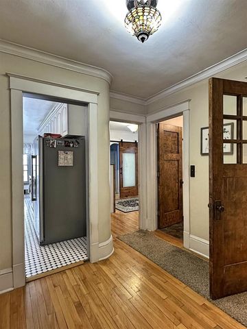 326 S Wisconsin Street, Janesville, WI 53545