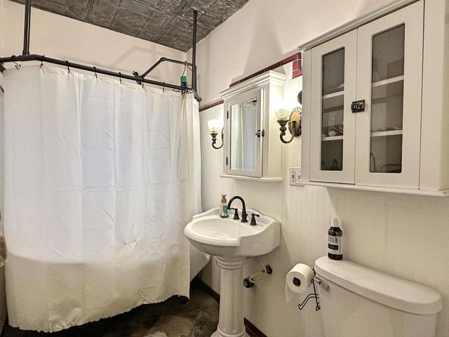 326 S Wisconsin Street, Janesville, WI 53545