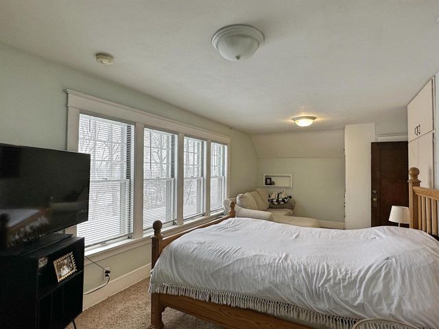 326 S Wisconsin Street, Janesville, WI 53545