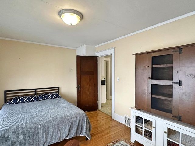 326 S Wisconsin Street, Janesville, WI 53545