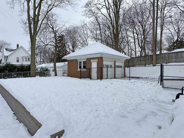 326 S Wisconsin Street, Janesville, WI 53545