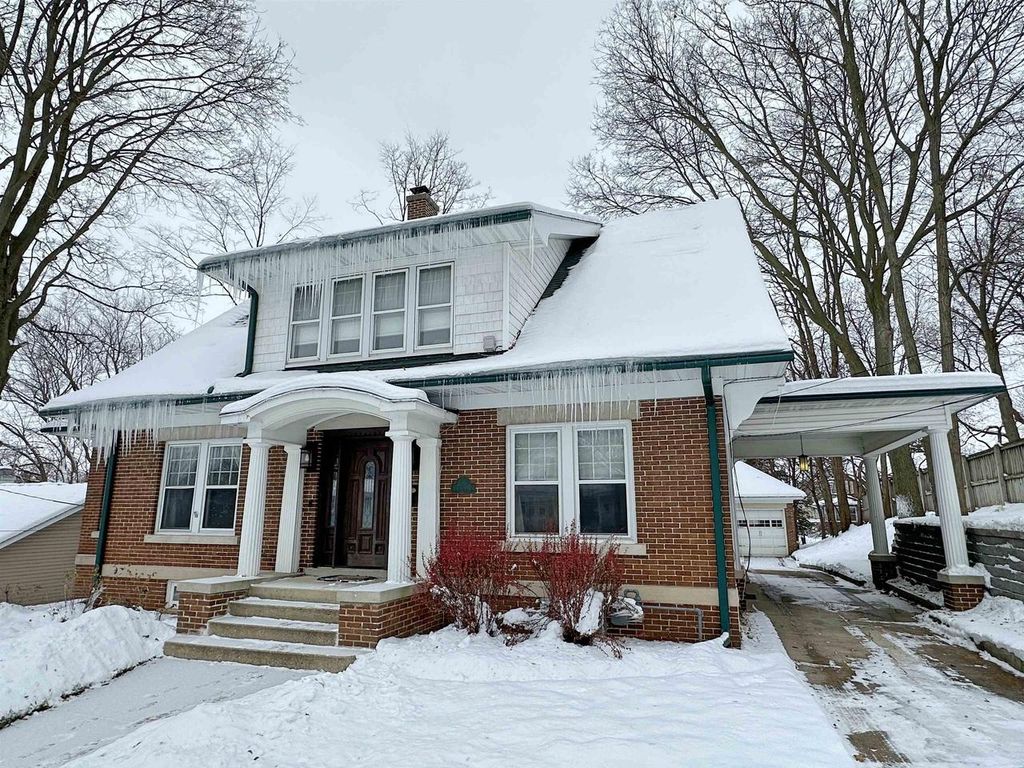 326 S Wisconsin Street, Janesville, WI 53545