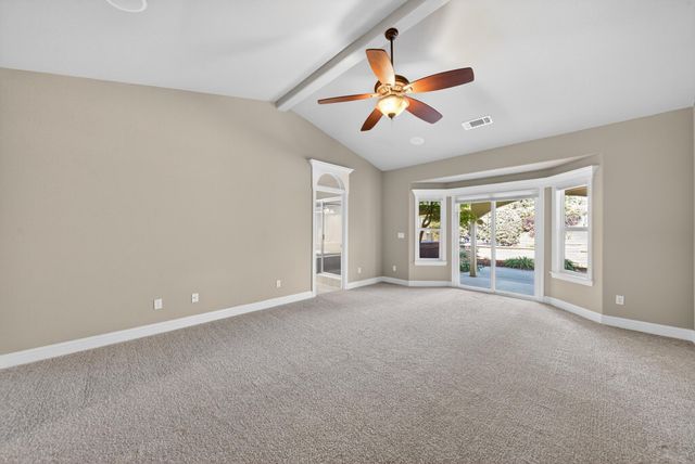 4174 Winter Green Court, Redding, CA 96001