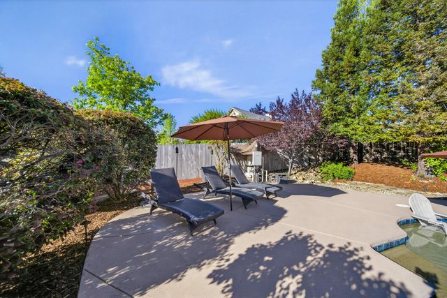 4174 Winter Green Court, Redding, CA 96001