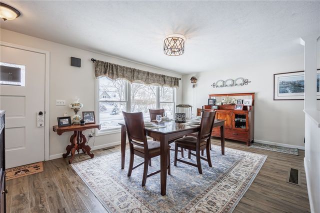 7497 Lake Avenue, Williamson, NY 14589