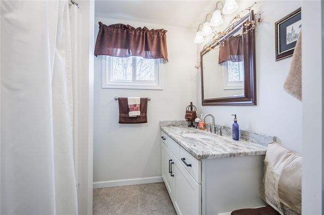 7497 Lake Avenue, Williamson, NY 14589