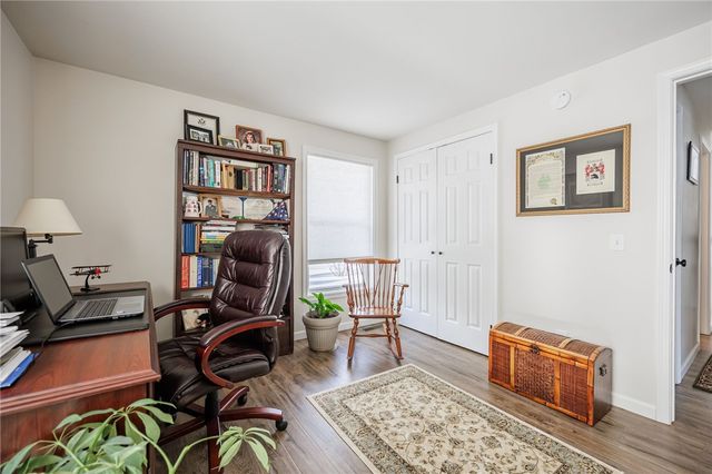 7497 Lake Avenue, Williamson, NY 14589