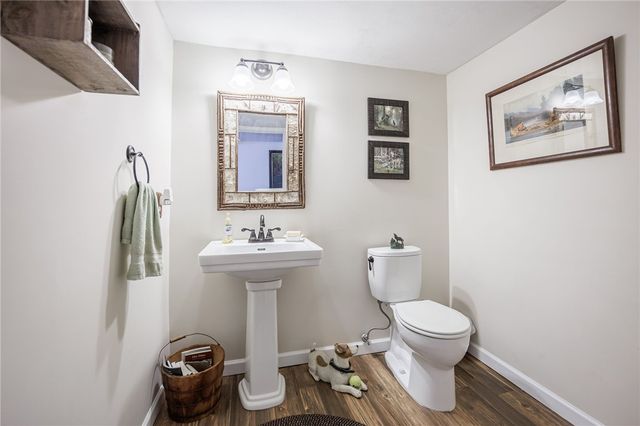 7497 Lake Avenue, Williamson, NY 14589