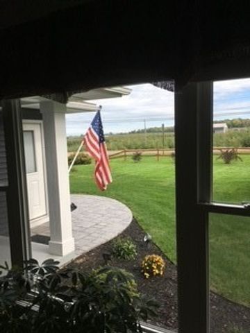 7497 Lake Avenue, Williamson, NY 14589