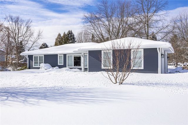 7497 Lake Avenue, Williamson, NY 14589