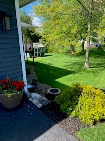 7497 Lake Avenue, Williamson, NY 14589