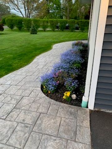 7497 Lake Avenue, Williamson, NY 14589