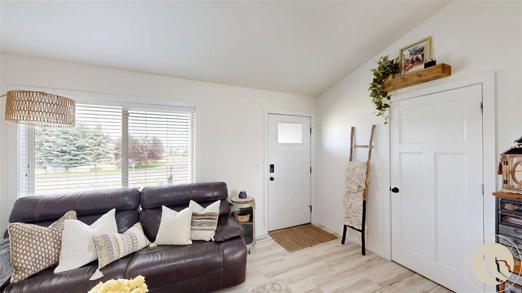 6990 Lakeshore Drive, Billings, MT 59106 photo 3