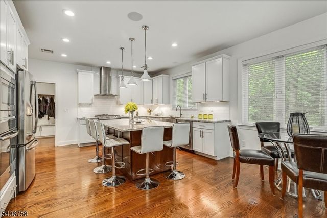 19 Erskine Dr, Morristown Town, NJ 07960