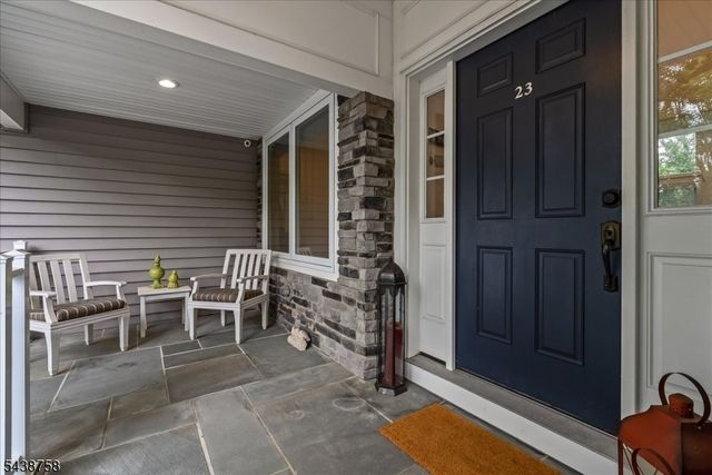 19 Erskine Dr, Morristown Town, NJ 07960