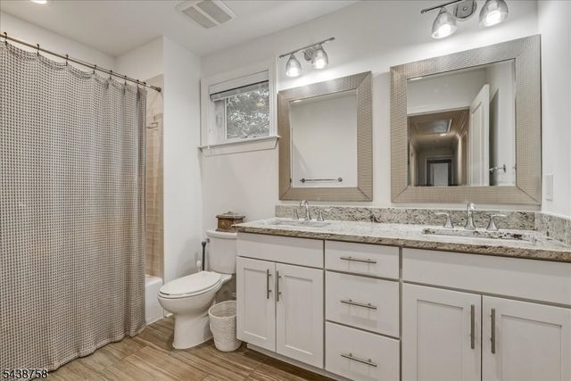 19 Erskine Dr, Morristown Town, NJ 07960
