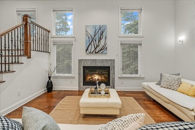 19 Erskine Dr, Morristown Town, NJ 07960