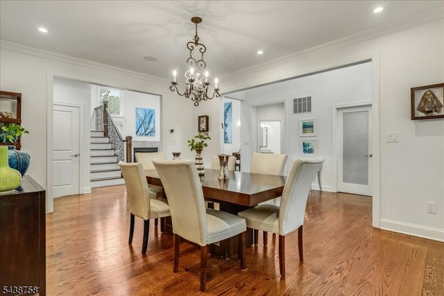 19 Erskine Dr, Morristown Town, NJ 07960