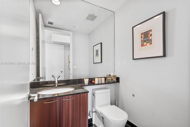 16001 Collins Ave 506, Sunny Isles Beach, FL 33160