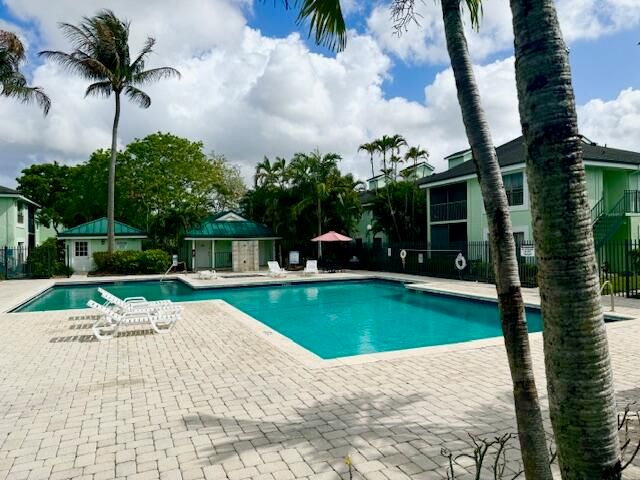 8749 NW 39th Street, Sunrise, FL 33351