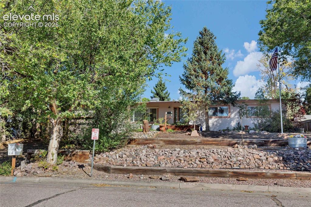 1604 Westmoreland Road, Colorado Springs, CO 80907 — photo 2